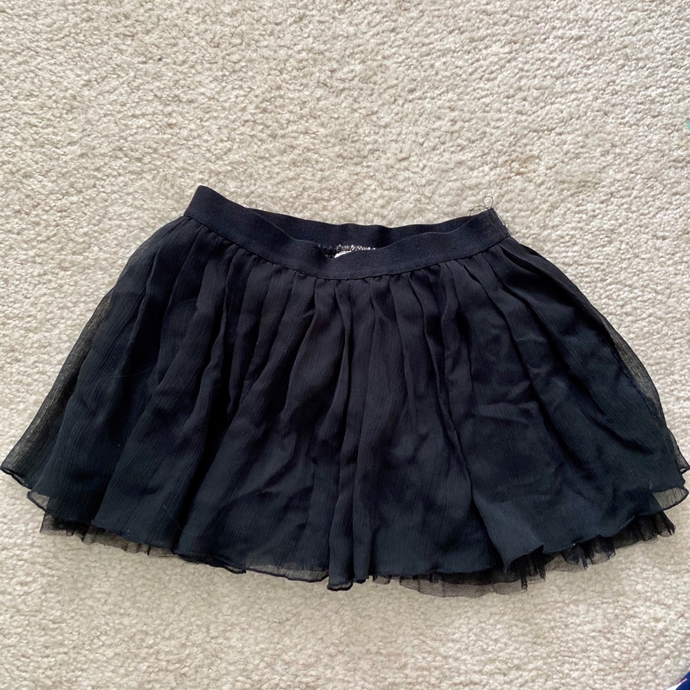 Black pleated tutu skirt